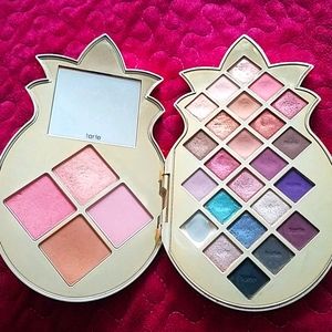 Makeup palette